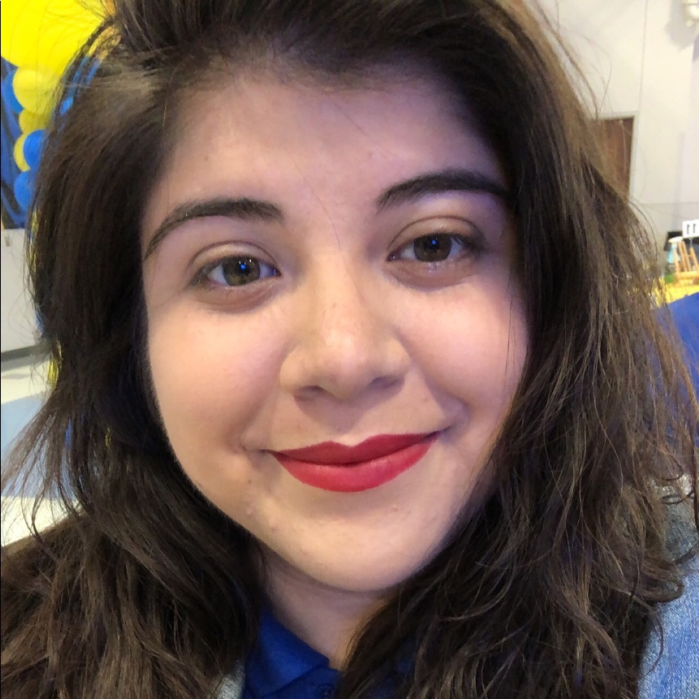 Meet your Posher, Angelique